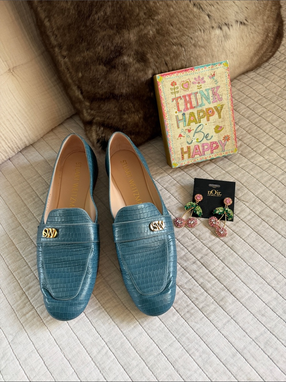 Stuart Weitzman blue croc embossed classic leather loafer flats, 9.5